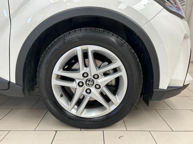 TOYOTA C-HR 1.8 Hybrid E-CVT Active Business