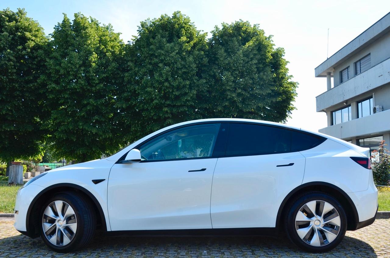 TESLA MODEL Y LONG RANGE DUAL MOTOR AWD, UNICOPROPRIETARIO, AUTOPILOT AVANZATO, PERMUTE