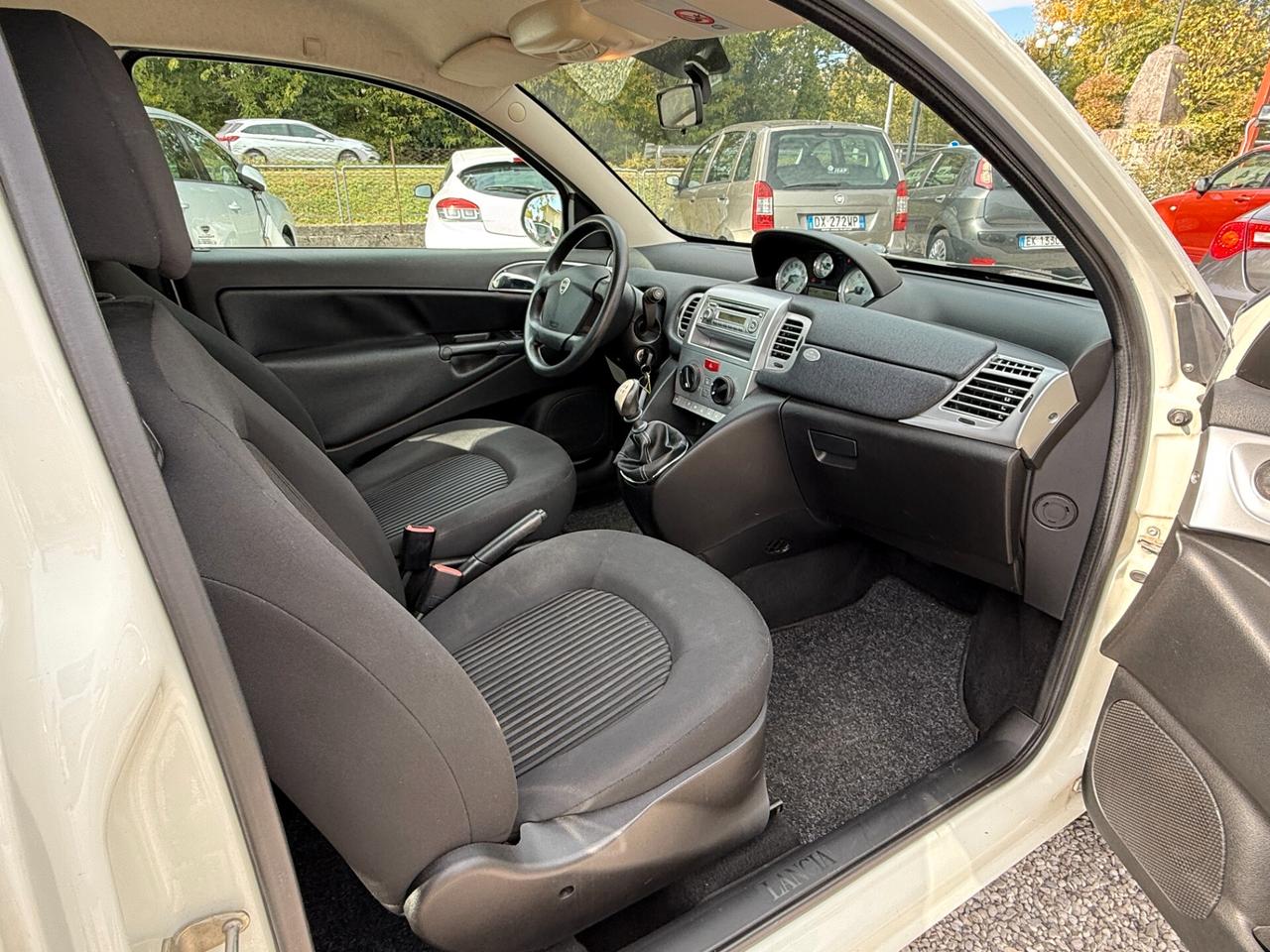 Lancia Ypsilon 1.4 Argento Ecochic GPL