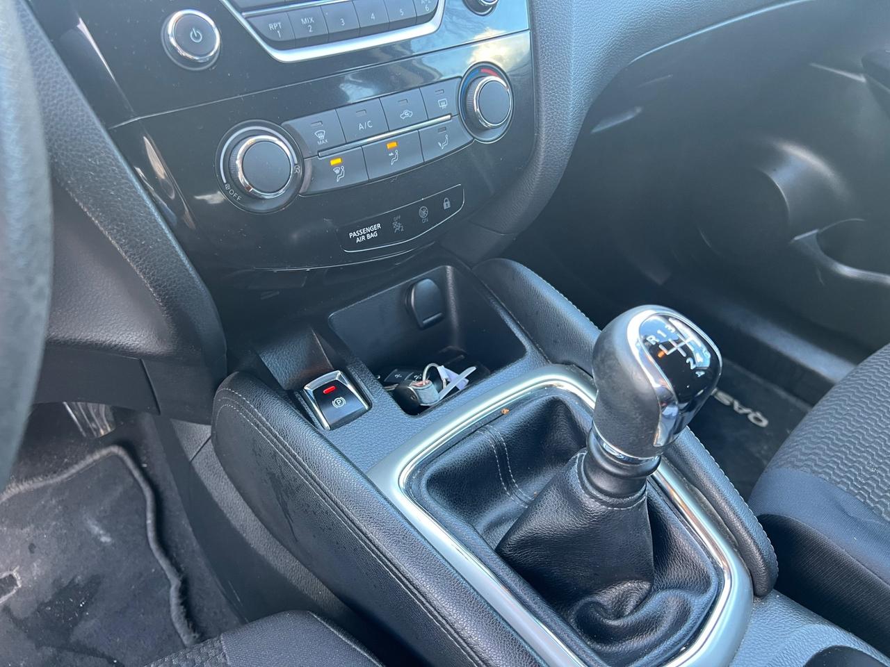 Nissan Qashqai 1.2 BENZINA Acenta PERMUTE RATE GARANZIA