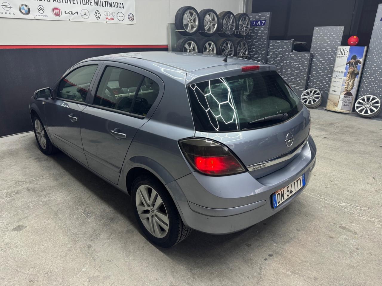 Opel Astra 1.3 CDTI 5Porte ADATTA NEOPATENTATI