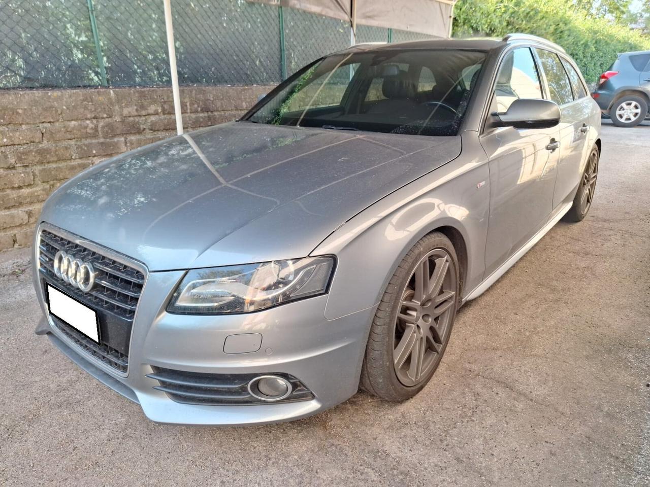 Audi A4 Avant 3.0 TDI clean diesel quattro tiptronic S-line