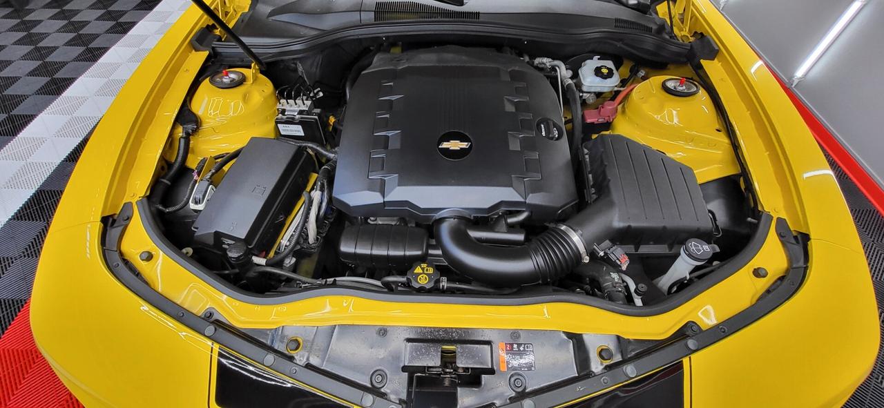 Chevrolet Camaro RS Bumblee Bee Edition 5th Gen