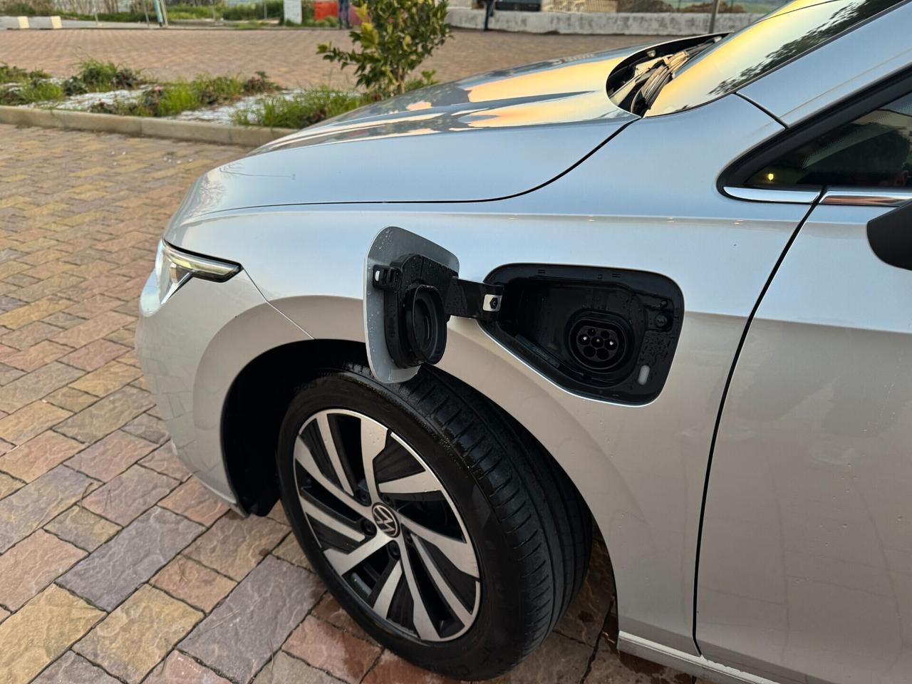 Volkswagen Golf 1.4 TSI eHYBRID 204 CV DSG Style