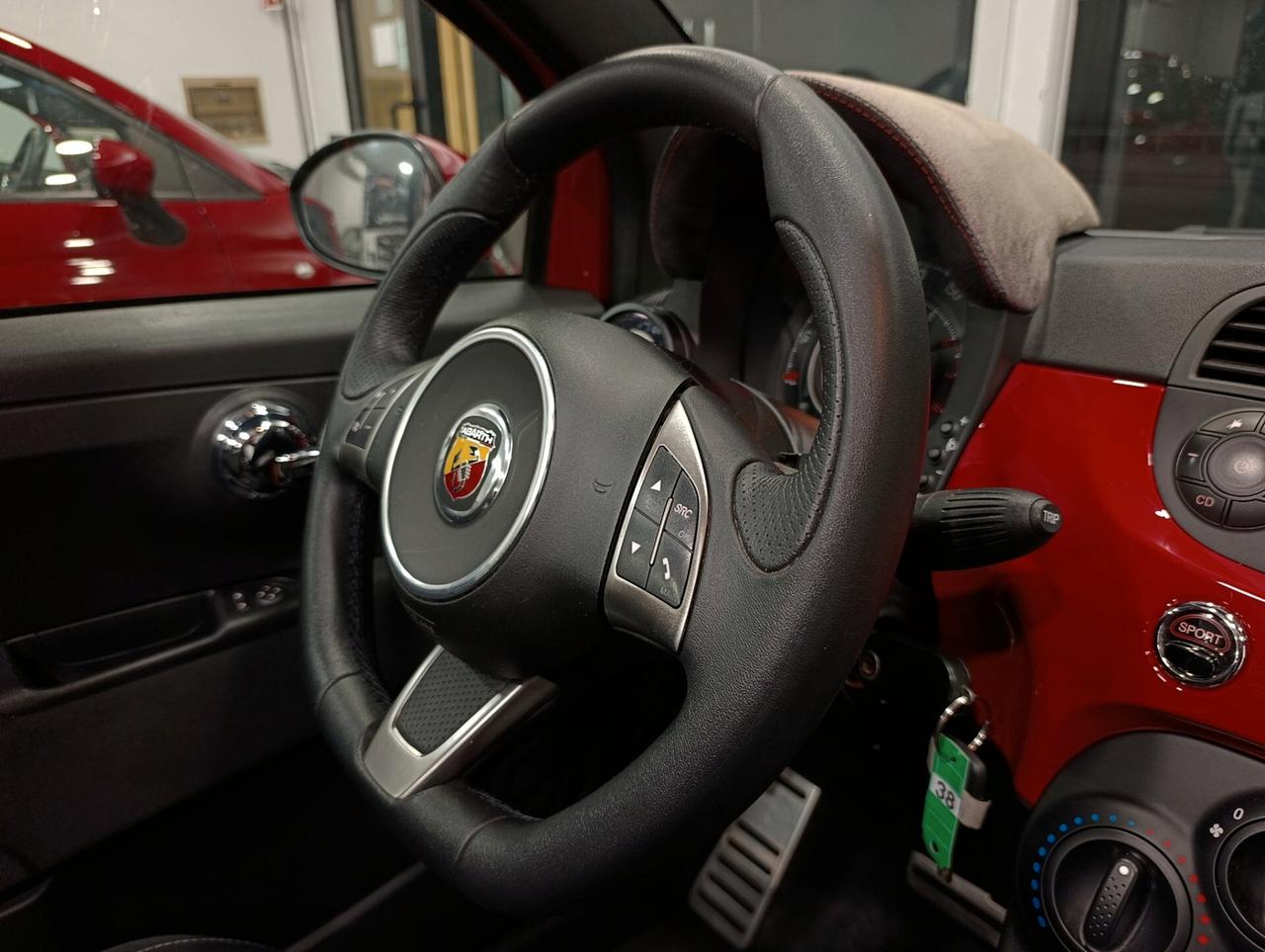 Abarth 500 C 1.4 Turbo T-Jet MTA