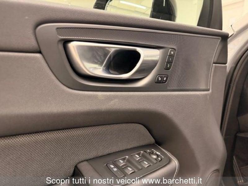 Volvo XC60 2.0 b4 Plus Dark awd auto