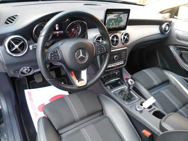 MERCEDES-BENZ GLA 180 Sport+TELECAMERE 360°+NAVIG+SEDILI RISCALDATI