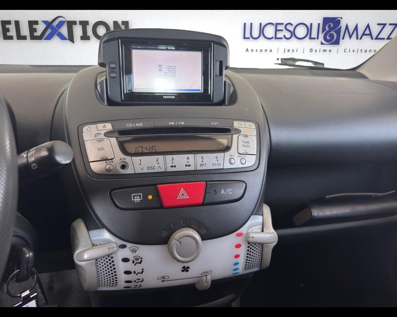 TOYOTA Aygo 1ª serie - Aygo 1.0 12V VVT-i 5 porte Active Connect