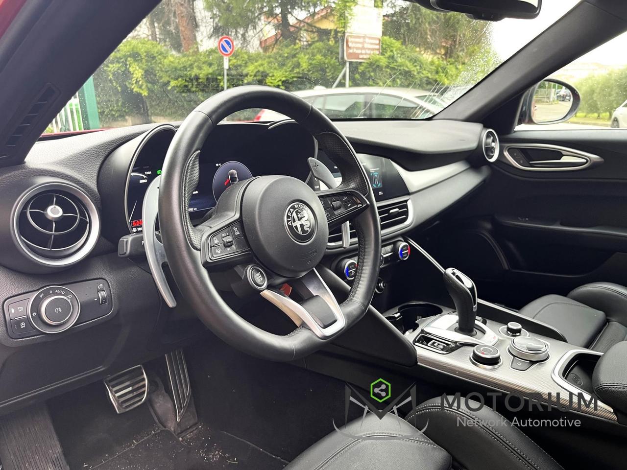 Alfa Romeo Giulia 2.2 Turbodiesel 210 CV AT8 AWD Q4 Veloce