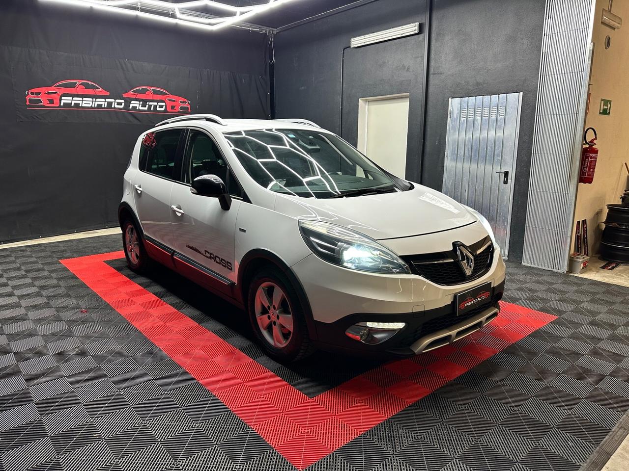 Renault Scenic XMod Cross 1.5 dCi BOSE - FABIANOAUTO