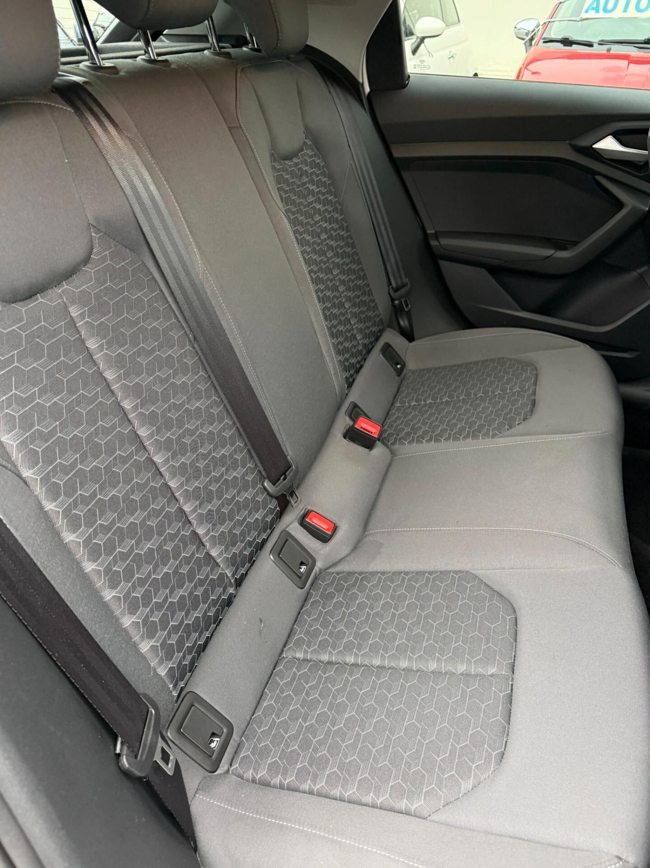 Audi A1 SPB 30 TFSI S line edition 06/2023