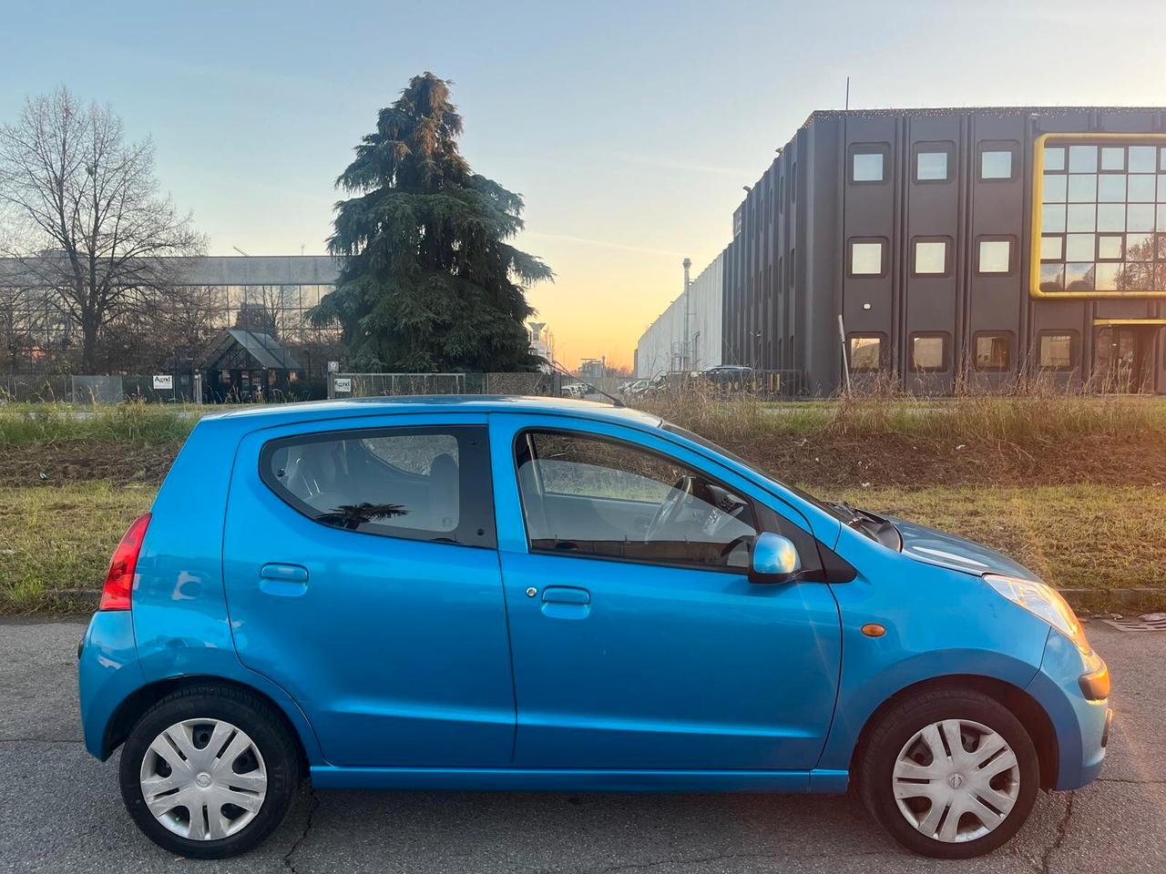 Nissan Pixo 1.0 5 porte Look