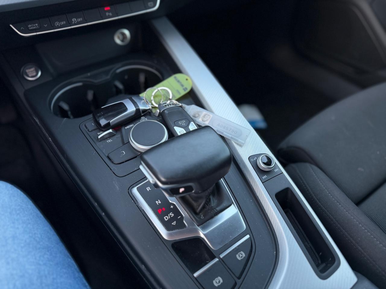 Audi A4 Avant 40 TFSI S tronic S-Line