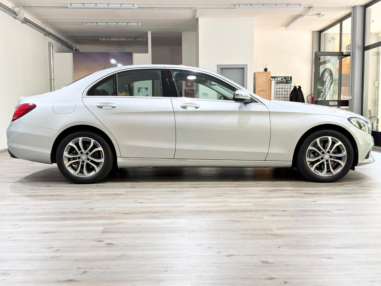 MERCEDES C 220 2.2d 170cv AUTO 75.000km BERLINA