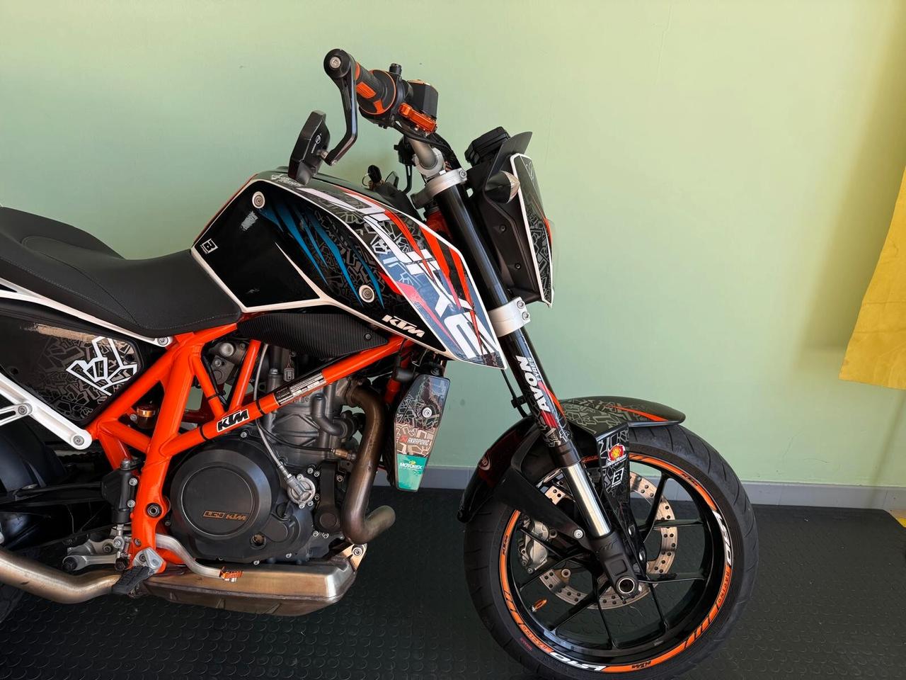 Ktm 690 Duke *TUA A 1795 EURO CON FORMULA 50%
