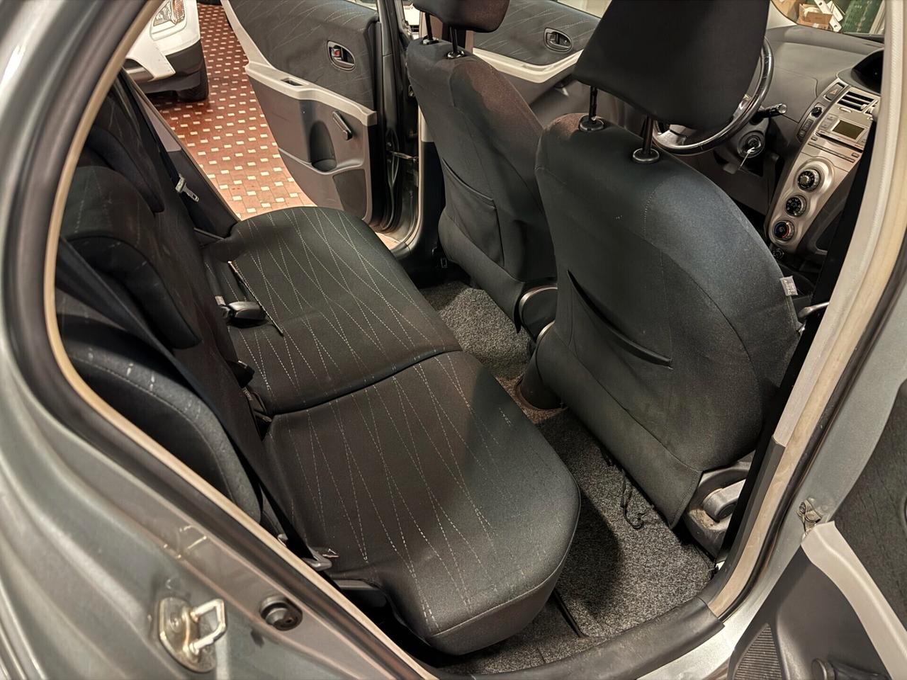 Toyota Yaris 1.3 5 porte Sol - UNICO PROPRIETARIO