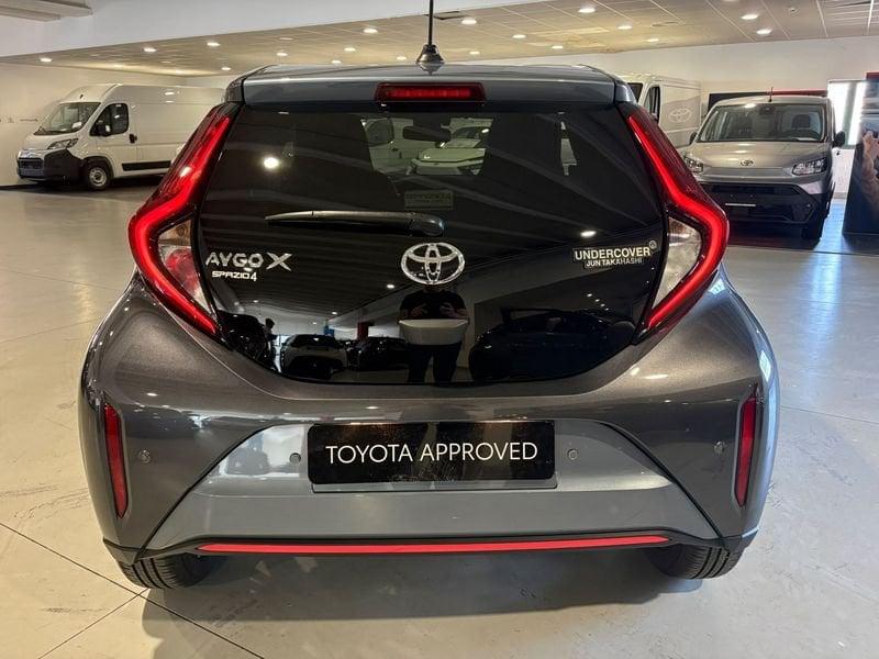 Toyota Aygo X 1.0B (72 CV) Undercover S-CVT