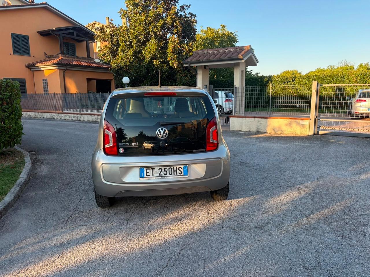 Volkswagen up! 1.0 5p. eco high BlueMotion Technology