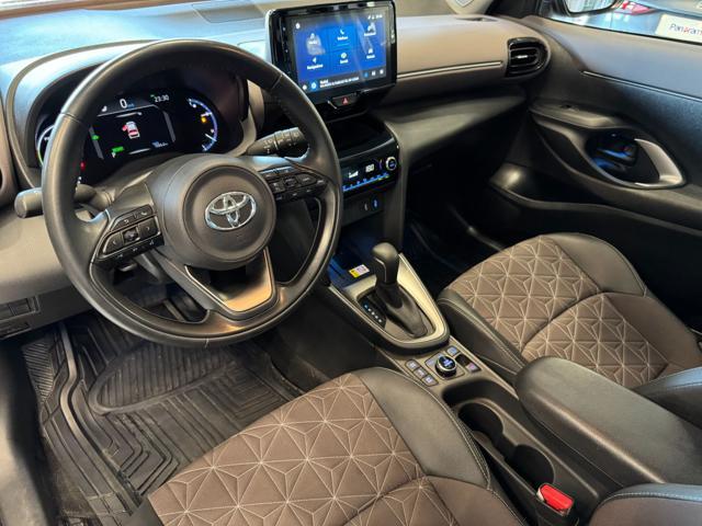 TOYOTA Yaris Cross 1.5 Hybrid 5p. E-CVT AWD-i Lounge