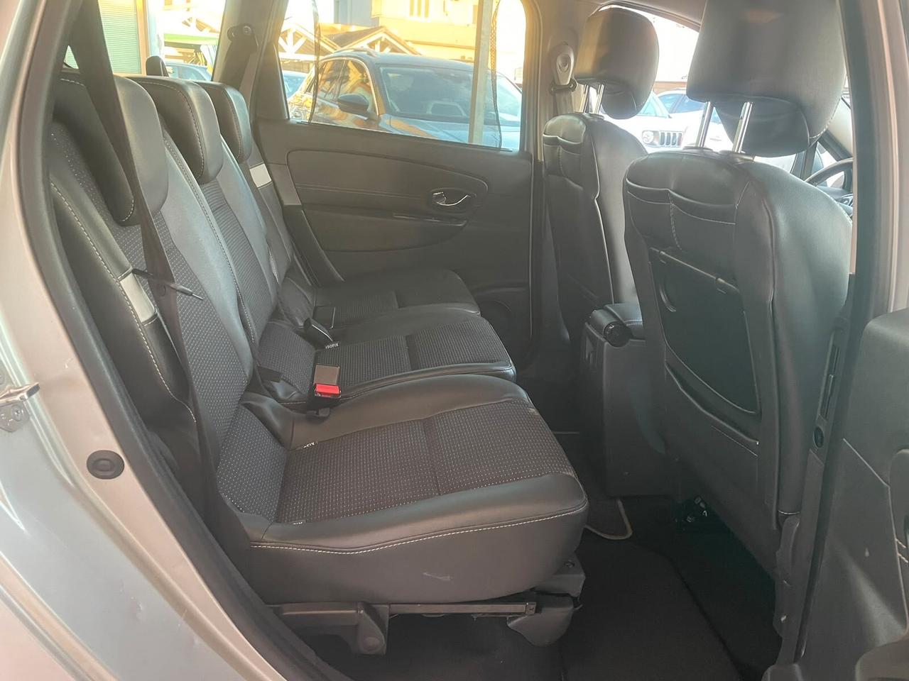 Renault Scenic Scénic 1.5 dCi 110CV 7 posti