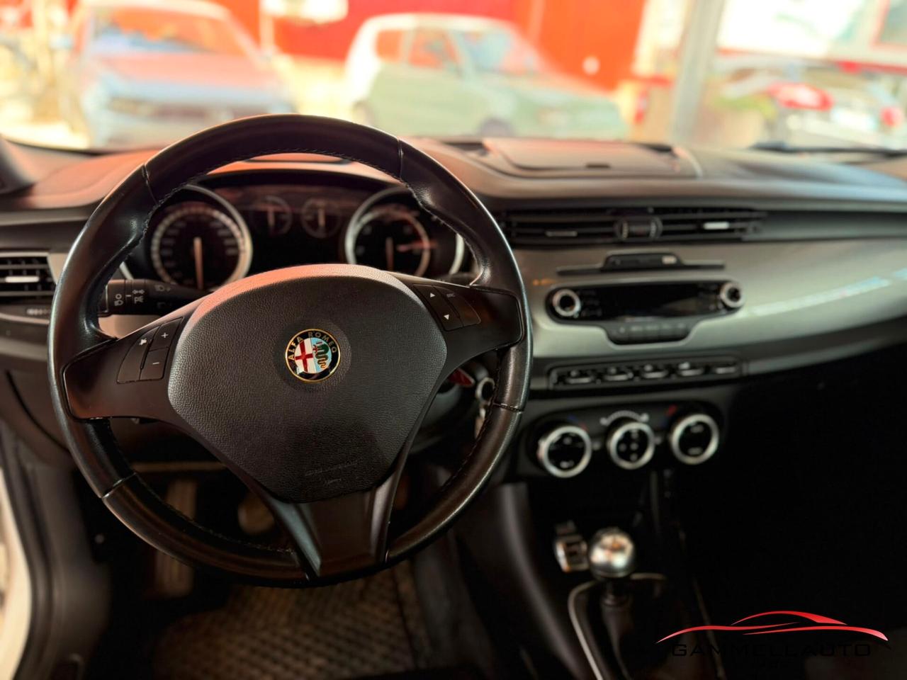 Alfa Romeo Giulietta 1.6 Distinctive 105cv