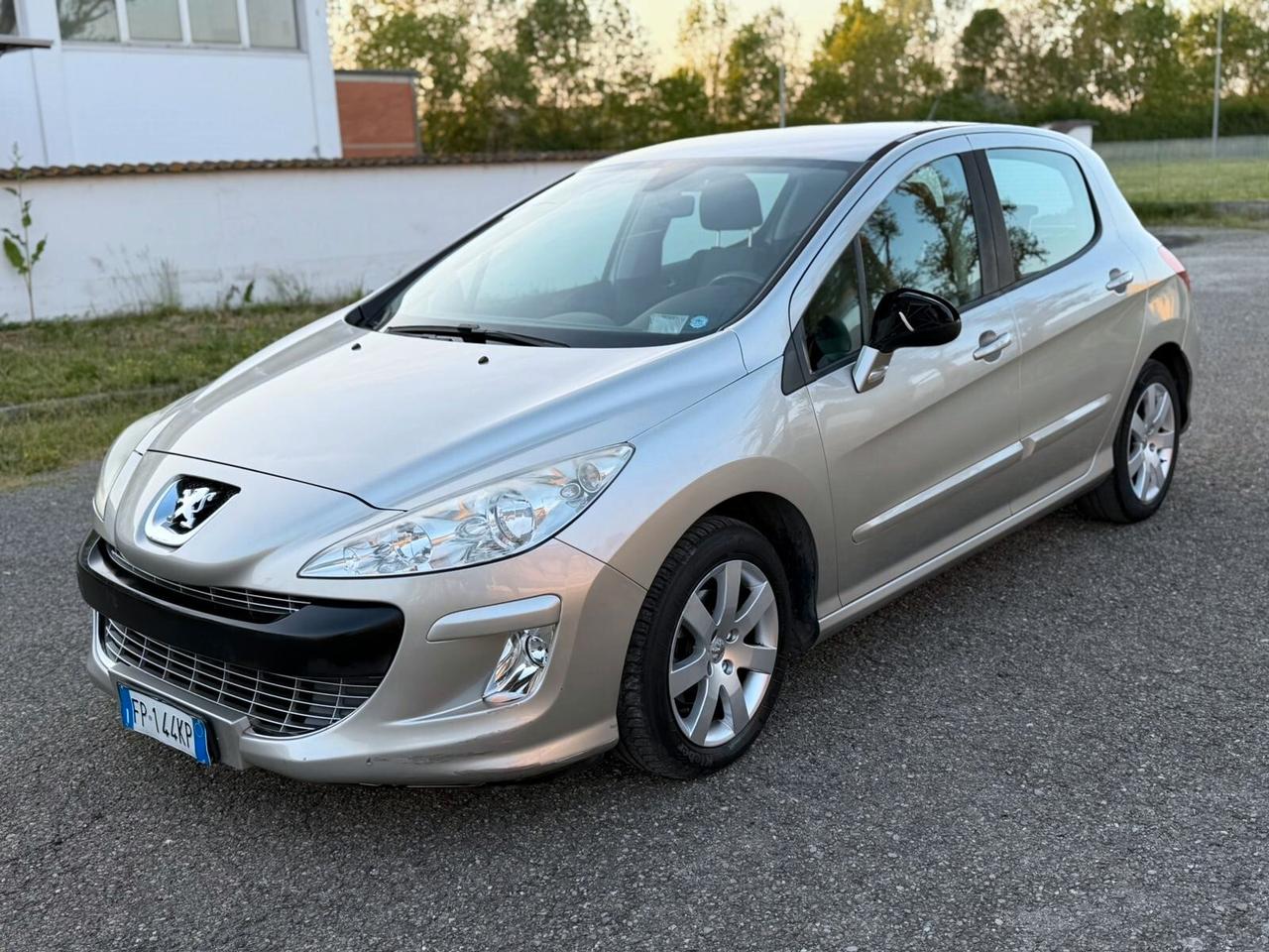 Peugeot 308 1.6 HDi 90CV 5p. Tecno