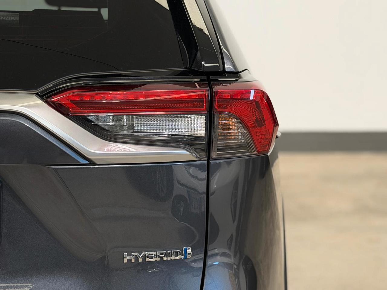 Toyota RAV 4 RAV4 2.5 HV (218CV) E-CVT 2WD Dynamic