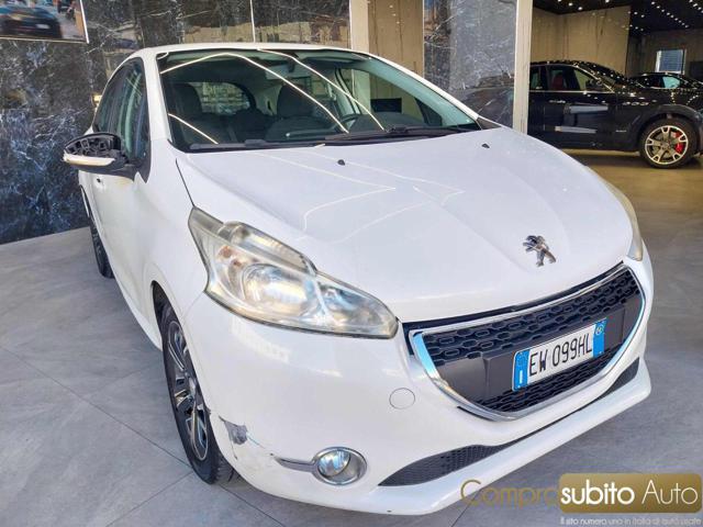 PEUGEOT 208 1.4 8V HDi 68CV 5p. Allure