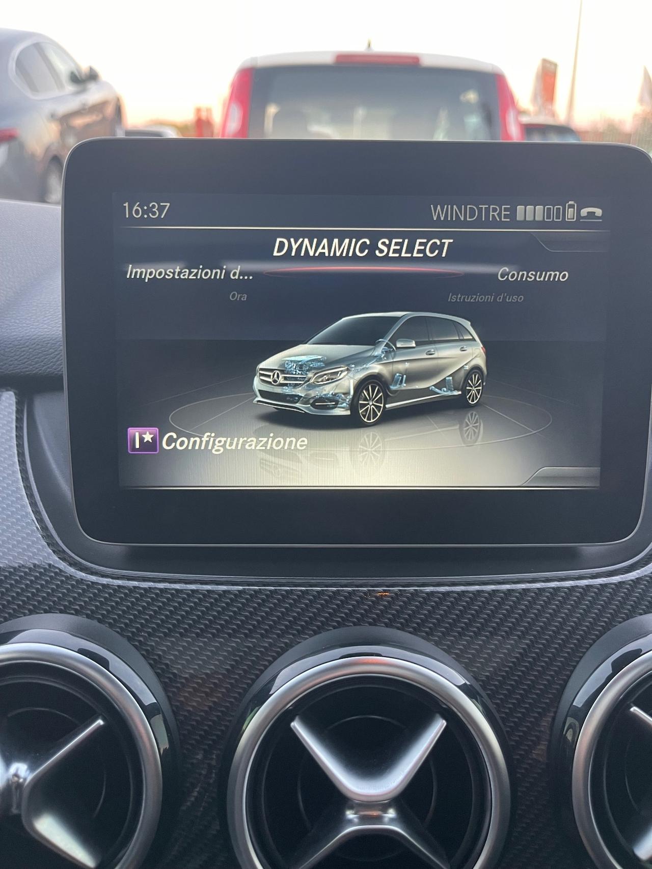 Mercedes Benz Classe B180d W246 Premium AMG 1.5 CDI 110cv