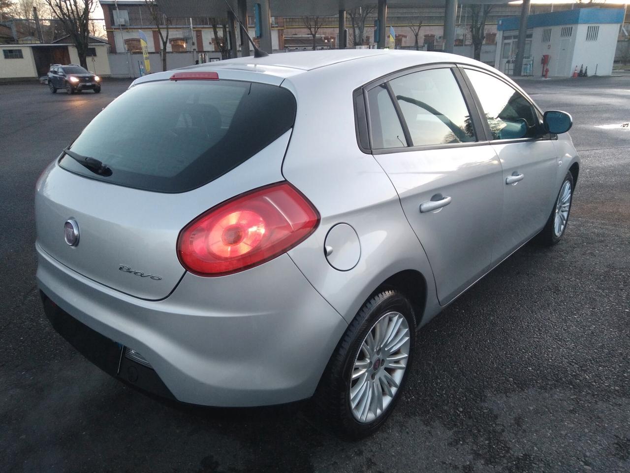 Fiat Bravo 1.4 T-jet 120 CV Emotion x neopatentati