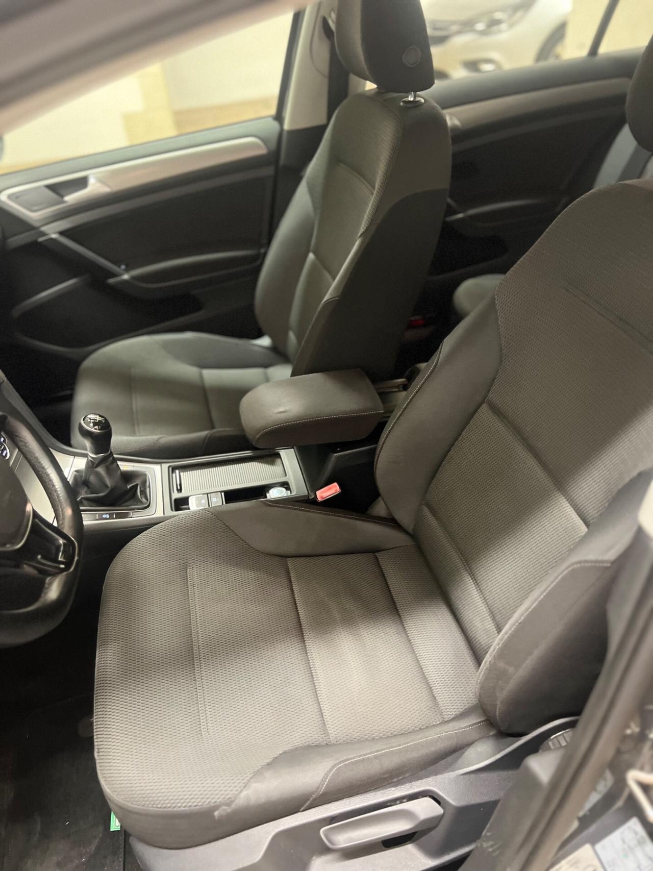 Volkswagen Golf Business 1.6 TDI 5p. Highline BlueMotion Technology