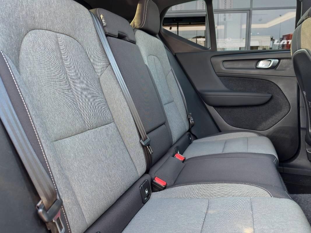 Volvo XC40 1.5 t4 phev Inscription Expression TETTO APRIBILE