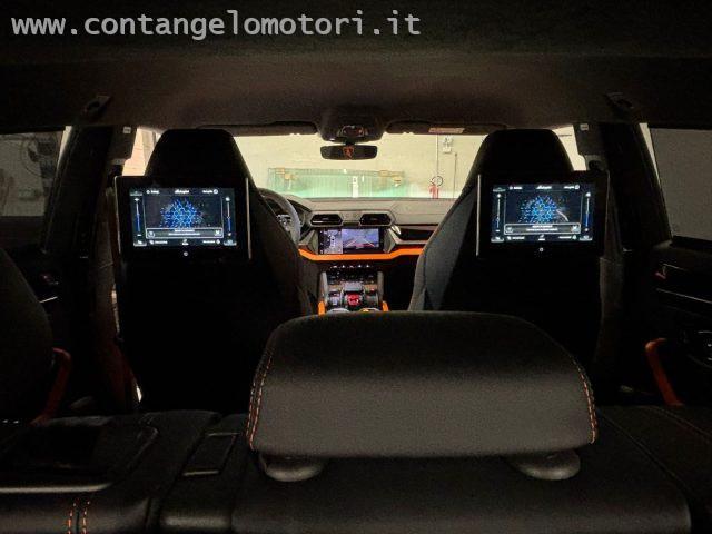 LAMBORGHINI Urus 4.0 SE vettura ufficiale