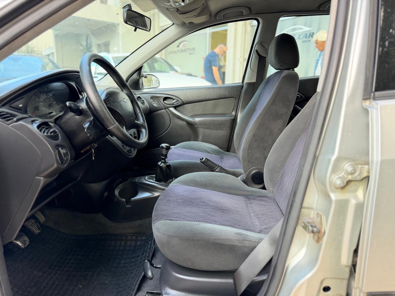 Ford Focus 1.8 TDDi cat SW Ghia