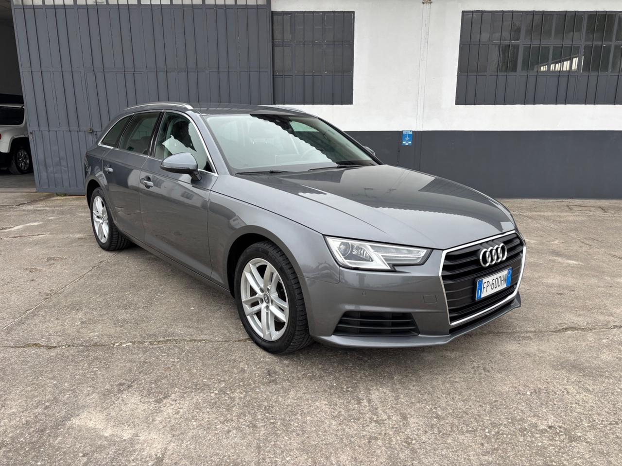 Audi A4 Avant 2.0 TDI 150 CV. Garanzia 12 mesi