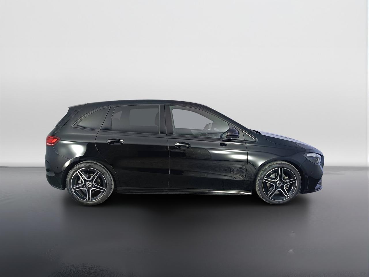 Mercedes-Benz Classe B - W247 2023 - B 180 d AMG Line Premium auto