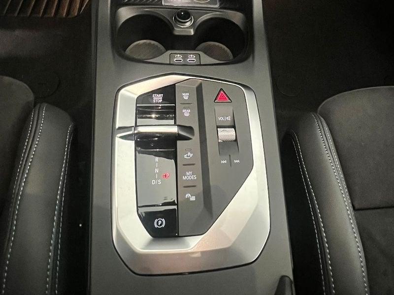 BMW Serie 1 F70 120d 48V MSport auto