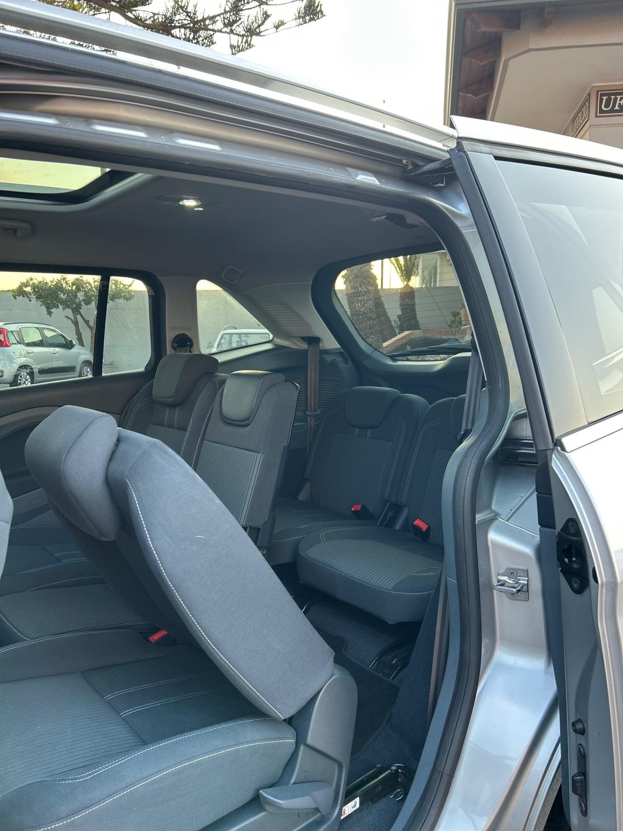 Ford C-Max 7posti 1.6 TDCi Titanium