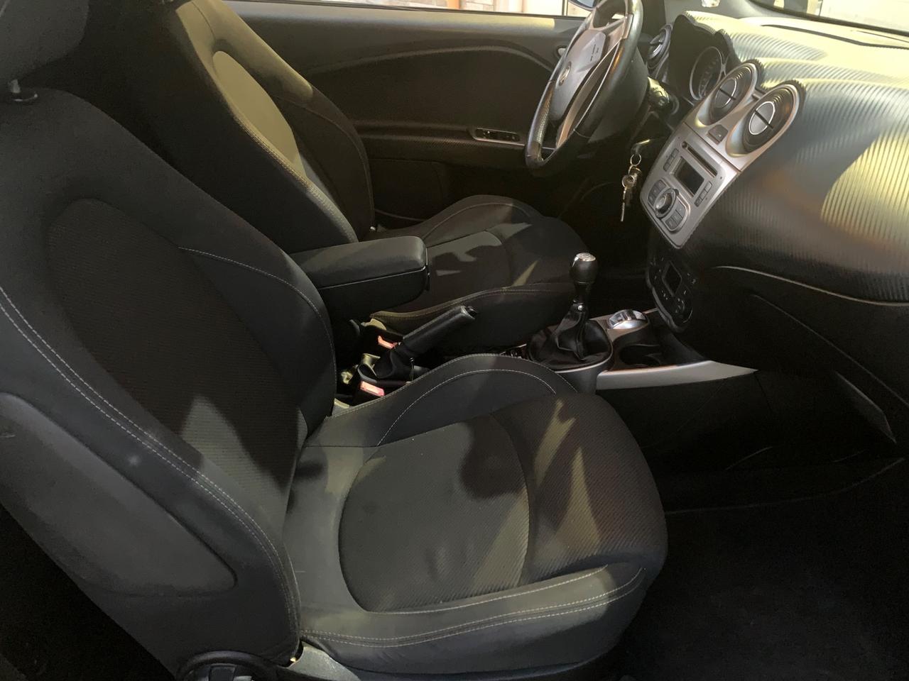 Alfa Romeo MiTo 1.3 JTDm-2 95 CV S&S Distinctive