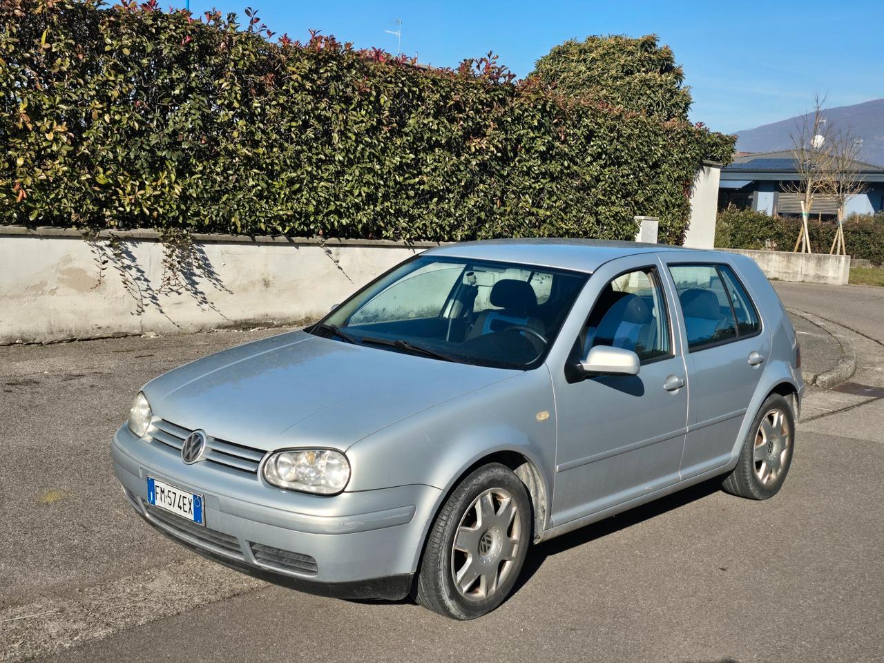 VOLKSWAGEN GOLF 1.9 TDi "OK PER NEOPATENTATI"