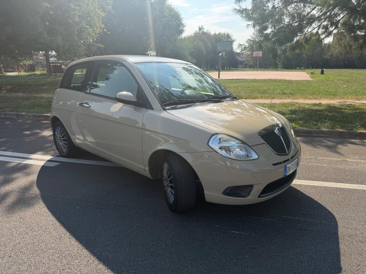 Lancia Ypsilon 1.2 Argento