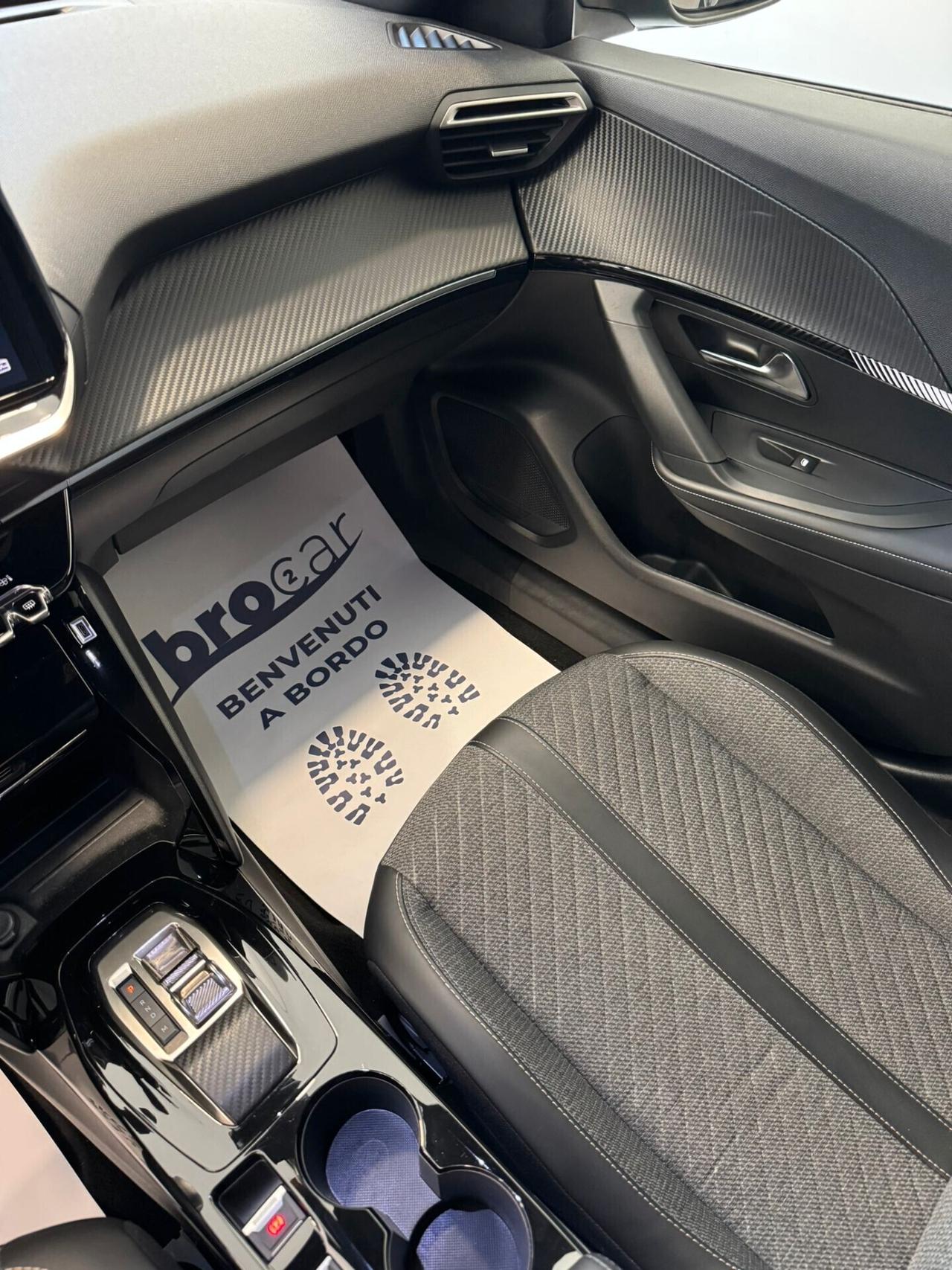 Peugeot 2008 BlueHDi 130 S&S EAT8 MOLTO BELLA