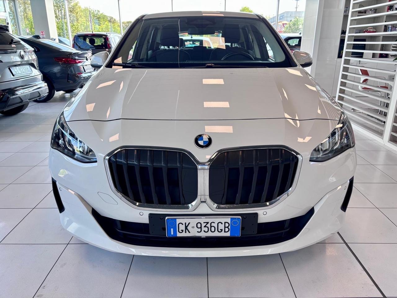 Bmw 2er Active Tourer 218d auto