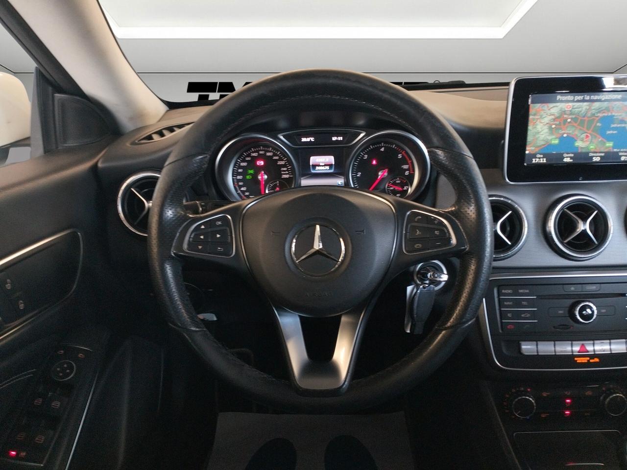 Mercedes-benz CLA 180 d S.W. Executive - NEOPATENTATI - EURO6