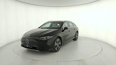 Mercedes-Benz CLA 250+ con tecnologia EQ