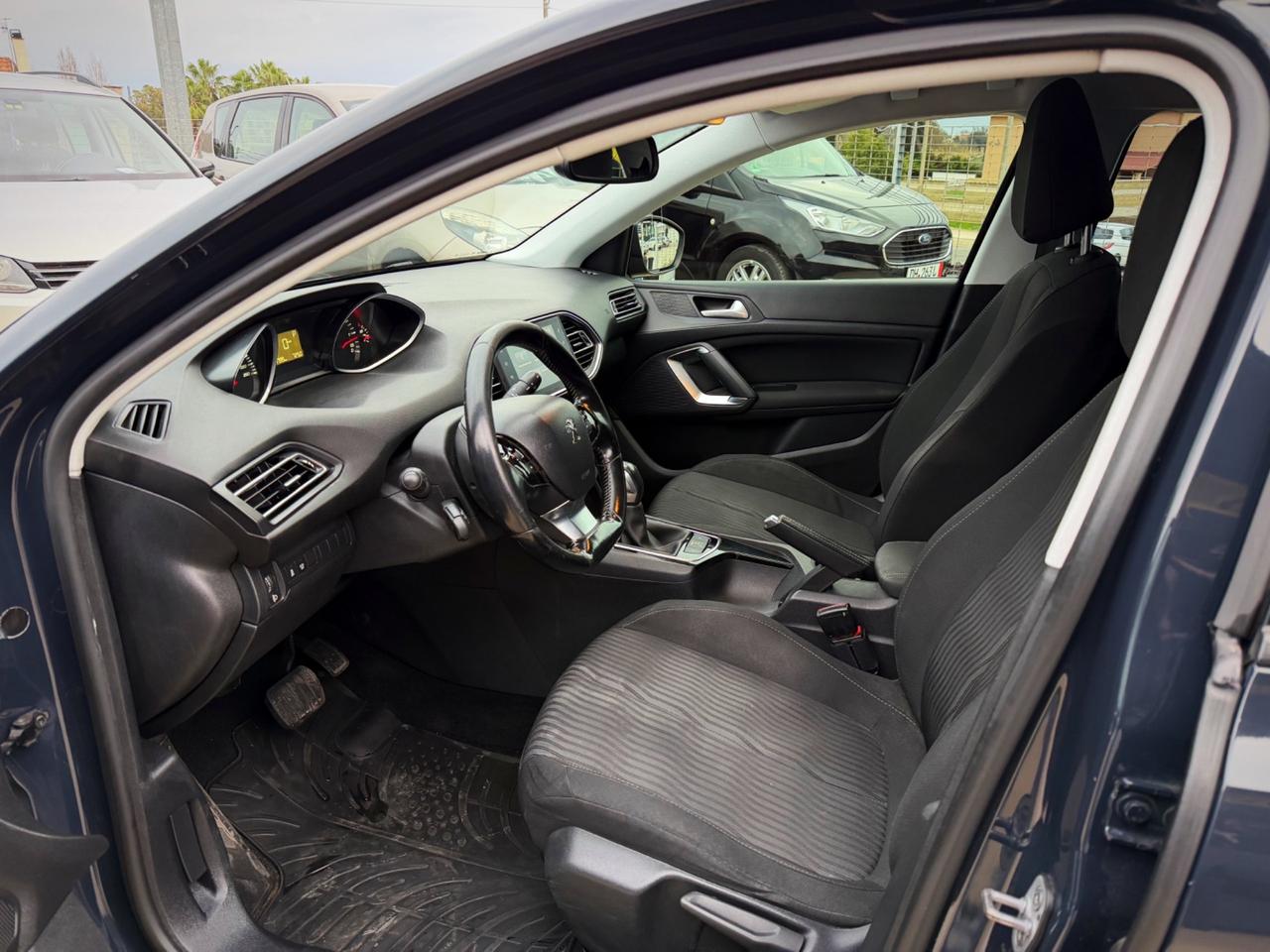 Peugeot 308 BlueHDi 120 S&S SW Business Garanzia 12 Mesi