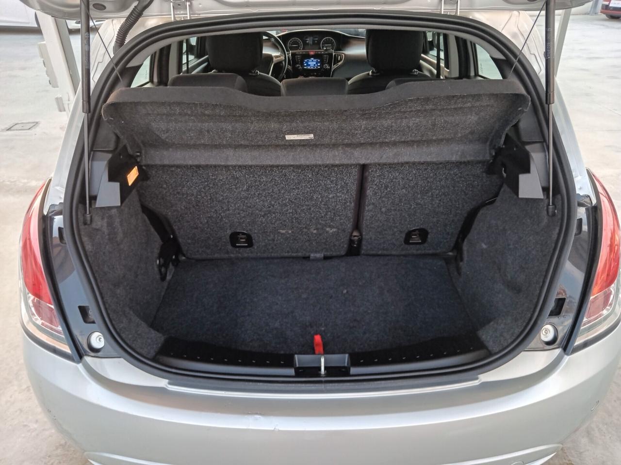 Ypsilon 1.2 C.V 69 .. G.P.L ..PERFETTA QUALS PROVA