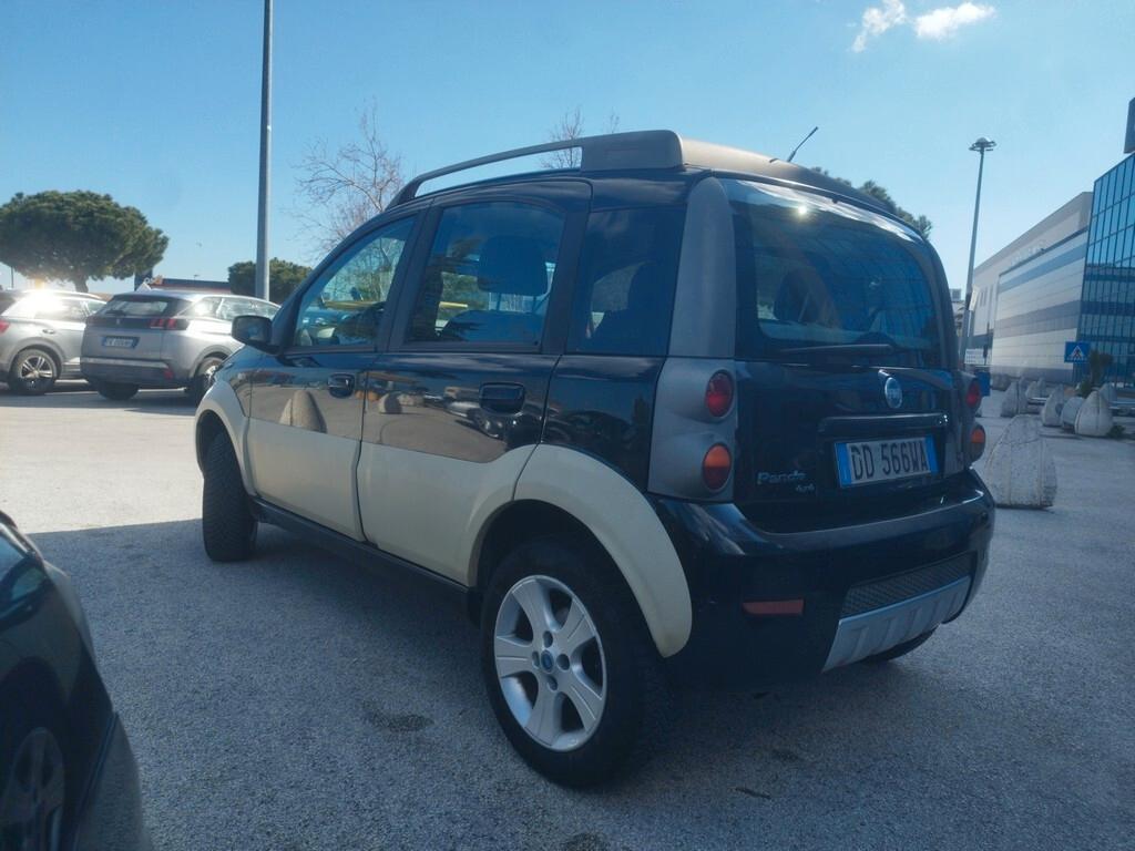 Fiat Panda 1.3 MJT 16V 4x4 Cross