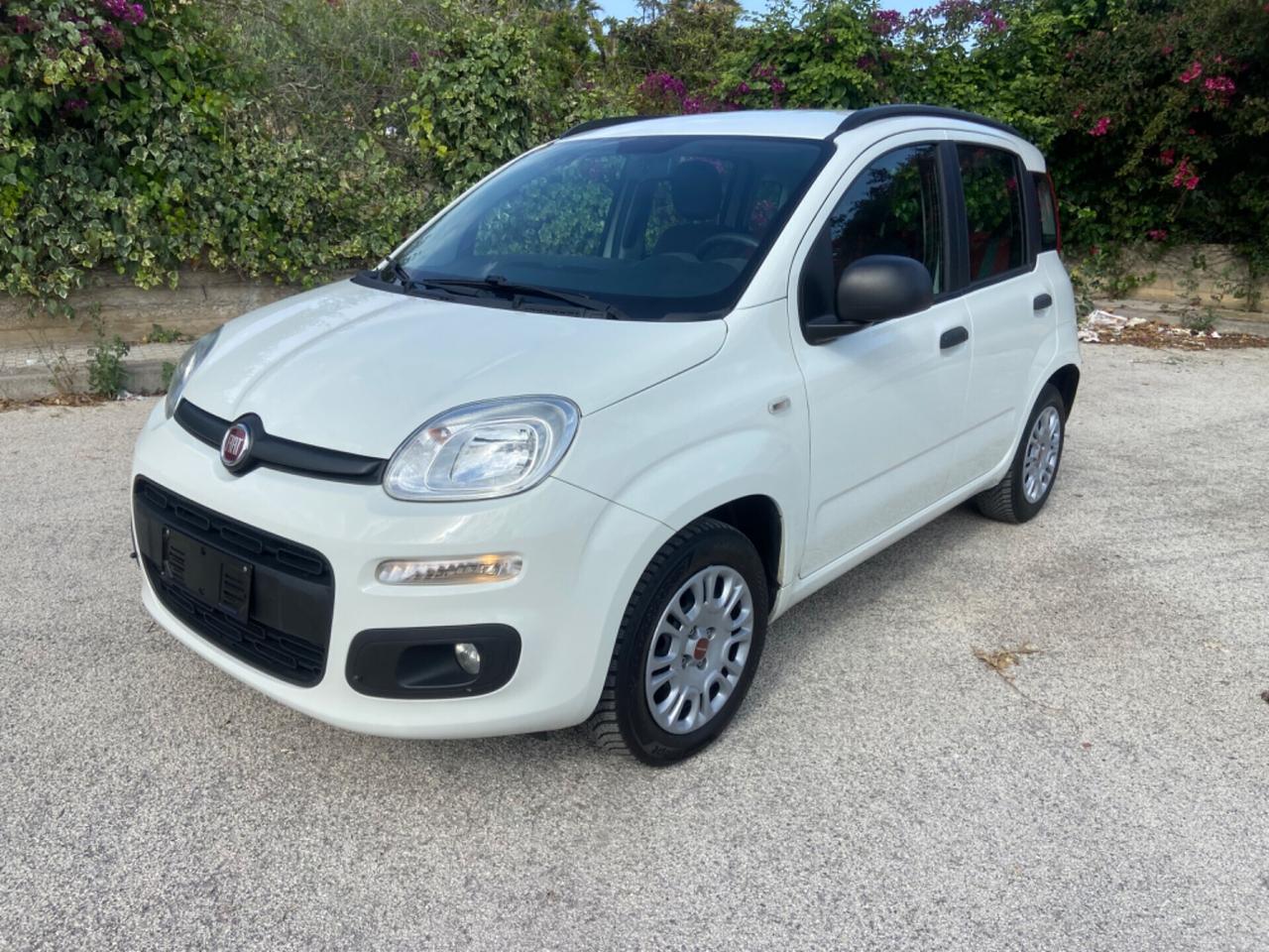 Fiat Panda 1.2 cv 70 longe 2017 posti 5