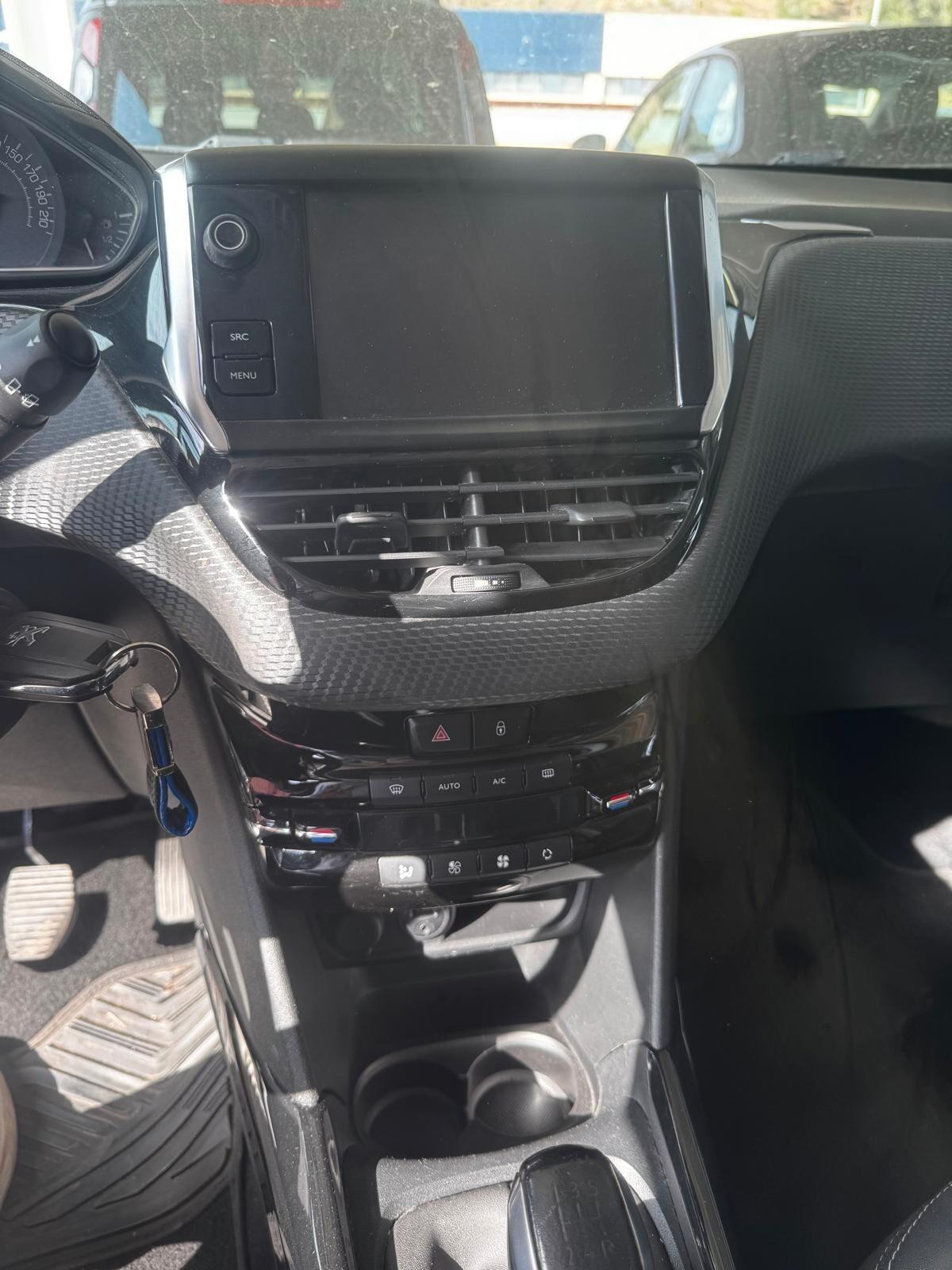 Peugeot 2008 BlueHDi 100 Active